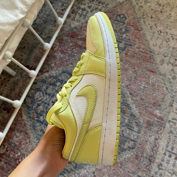 Nike Air Jordan 1 - Picture 8 of 10